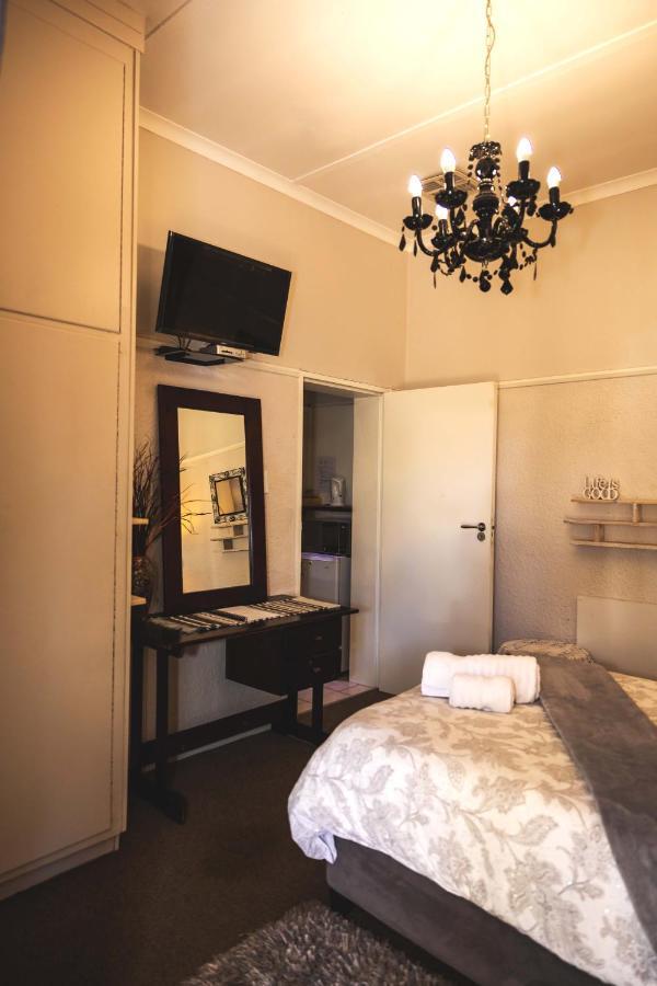 アピントン Be My Guest Bed & Breakfast エクステリア 写真